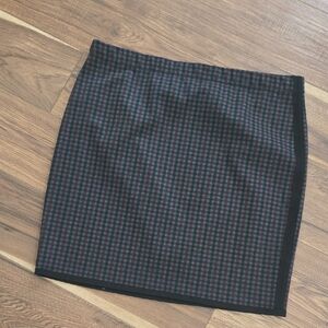 Studio M Black Trim Plaid Pencil Skirt with Burgundy and Dark Green Checks
